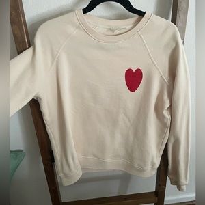 NWOT heart sweatshirt